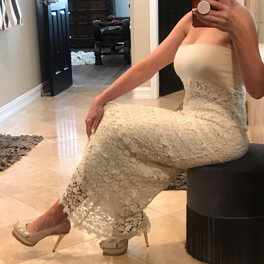 Solitaire by Ravi Khosla Ivory Crochet Lace Dress. NWOT. Size XS. - Picture 2 of 14